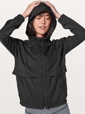 Lululemon Hood Lite Packable
Jacket